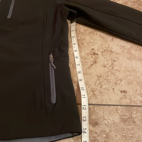 Free Country Soft-Shell jacket. Size M, black - Picture 7 of 13